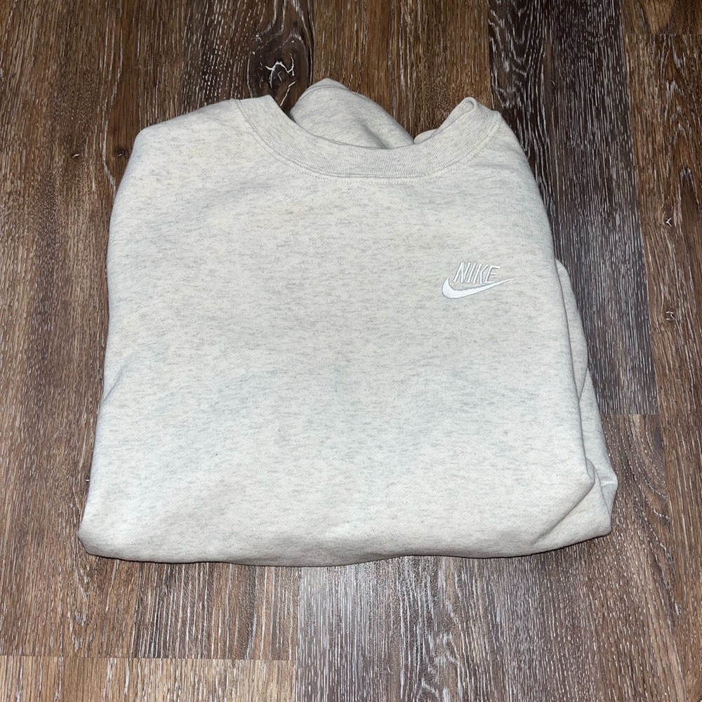 Nike crewneck